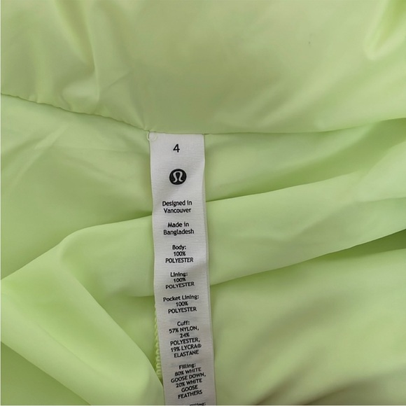 NWT Wunder Puff Hooded Jacket Faded Zap Size 4 - Picture 6 of 9